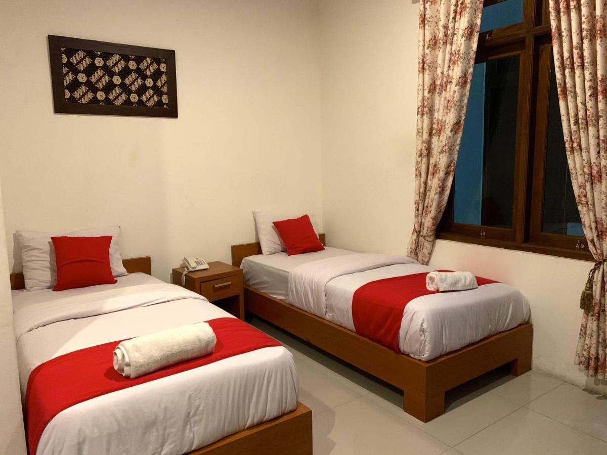 ホテル De Gadri Ndalem Yogyakarta バントル エクステリア 写真
