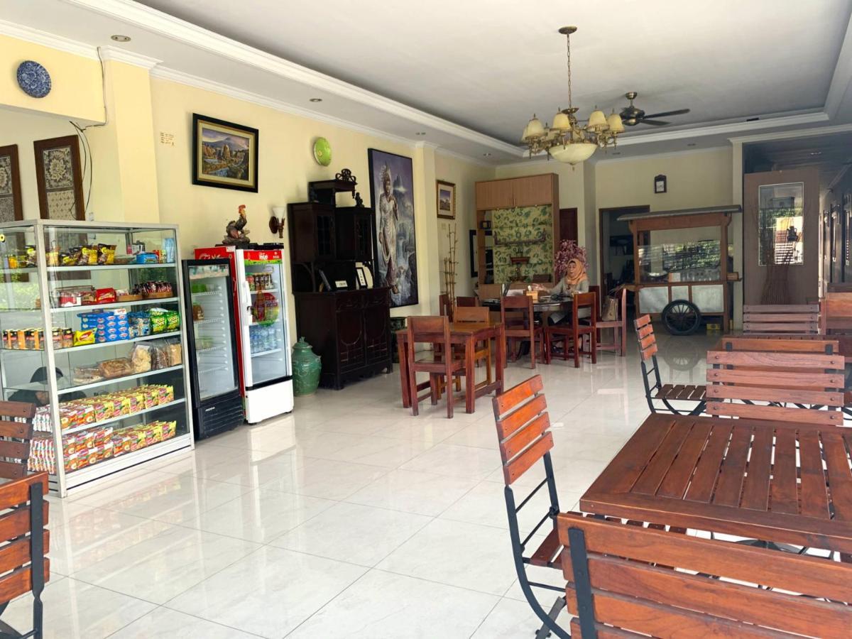 ホテル De Gadri Ndalem Yogyakarta バントル エクステリア 写真